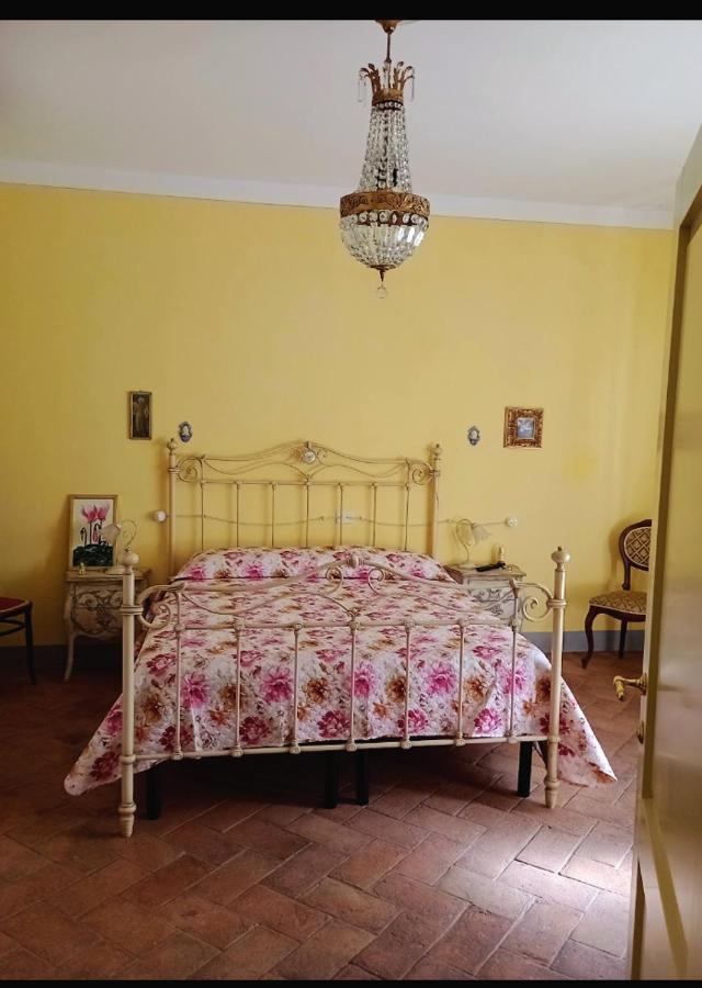Appartamento Di Lusso In Borgo Storico Toscano 比别纳 外观 照片