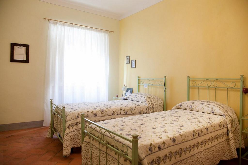 Appartamento Di Lusso In Borgo Storico Toscano 比别纳 客房 照片