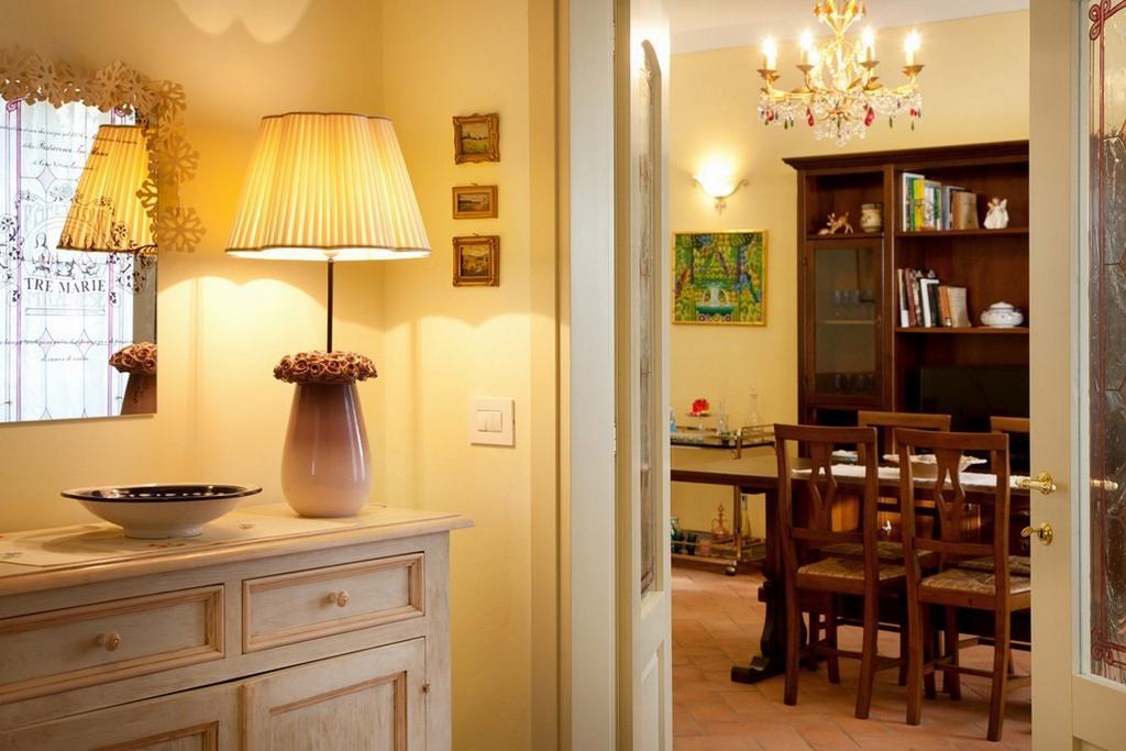 Appartamento Di Lusso In Borgo Storico Toscano 比别纳 客房 照片
