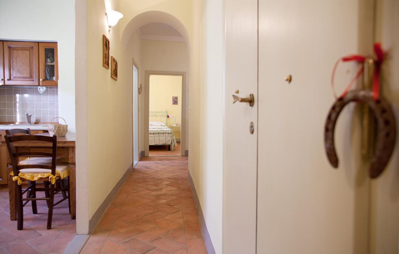 Appartamento Di Lusso In Borgo Storico Toscano 比别纳 外观 照片